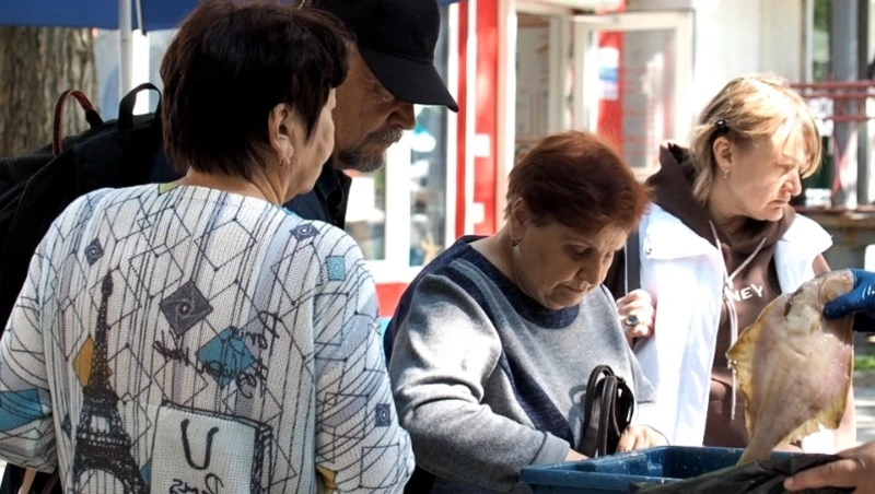 В Корсакове реализуют свежую рыбу