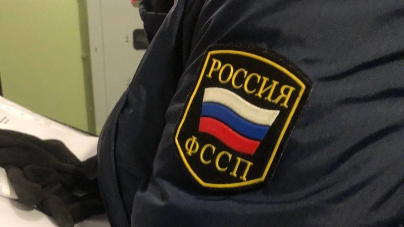 Приставы из Корсакова помогли вернуть детям десятки миллионов рублей