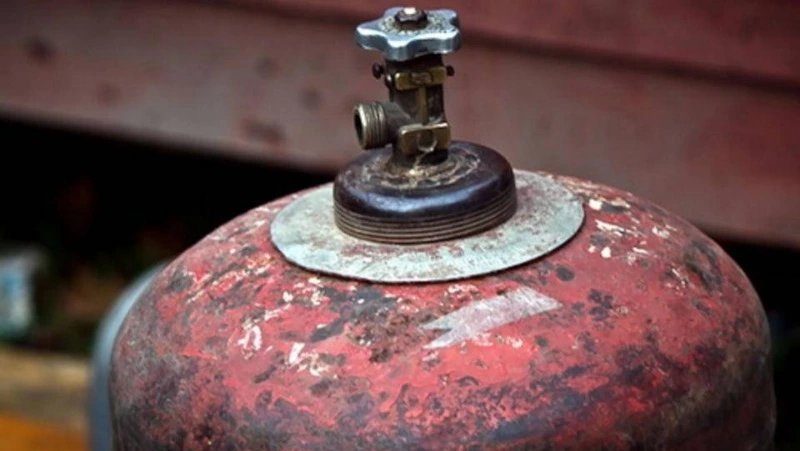 Огнеопасно: баллоны с газом!