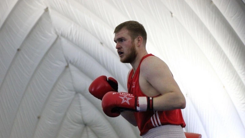 Спортсмен из Корсакова победил на чемпионате ДФО по боксу