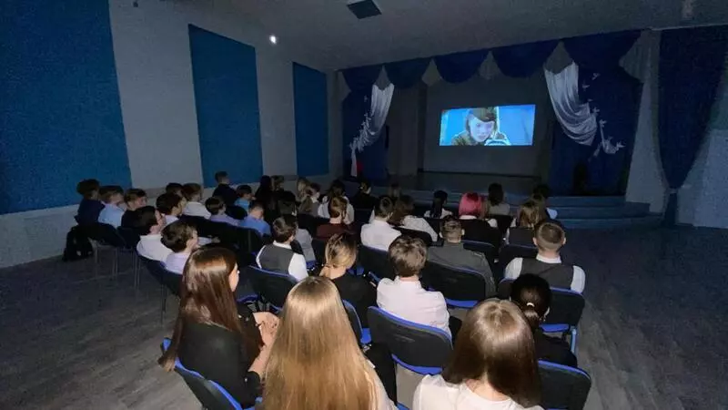 Народный кинопоказ