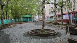 В Корсакове продолжают благоустраивать общественные пространства