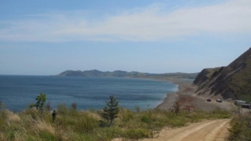 На Сахалине продолжаются поиски четырех рыбаков, пропавших в Охотском море