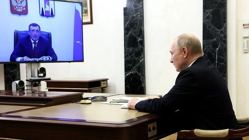 Валерий Лимаренко попросил президента ускорить финансирование модернизации порта в Корсакове