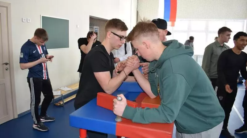 Аты-баты! Мы идем в солдаты!