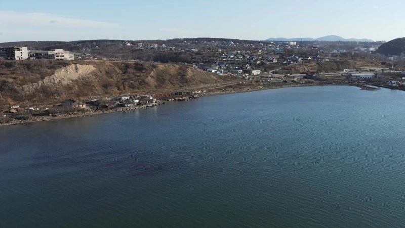 В Корсакове утилизировали восемь затонувших судов