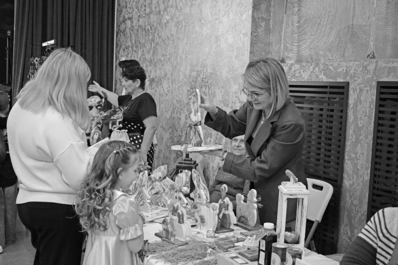  Весенний «Арт-Арбат» в Корсакове собрал мастеров со всего Сахалина