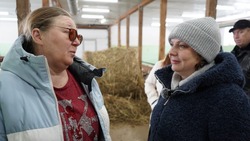 Наталия Куприна посетила фермерское хозяйство "Сахалиночка": знакомство с местным производством