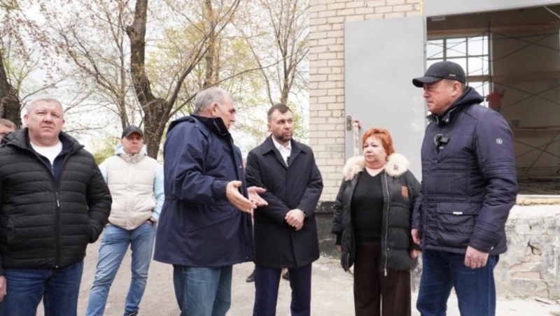 Валерий Лимаренко встретился с сахалинскими воинами в донецком Шахтерске