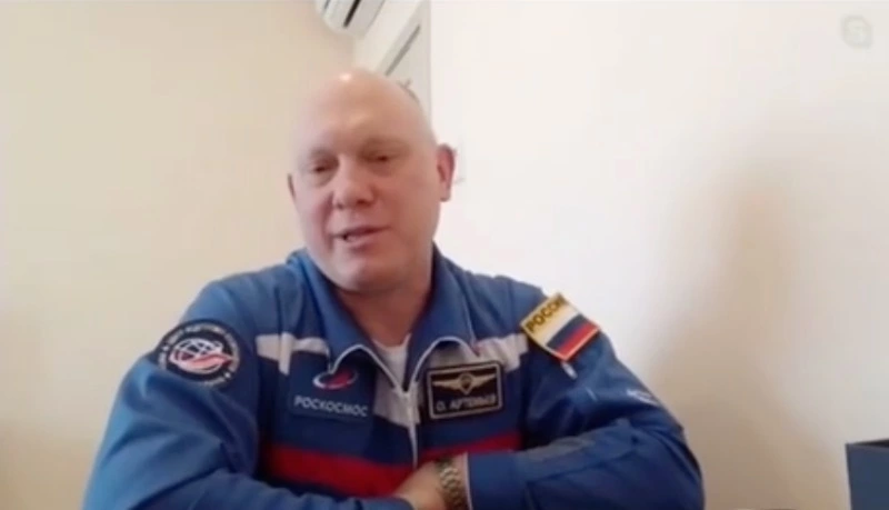 Космонавт Олег Артемьев показал свои любимые острова Сахалинской области из космоса