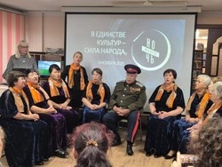 «Ночь искусств» в корсаковской библиотеке объединила поколения