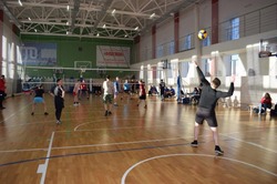 В Корсакове прошел рождественский турнир по волейболу