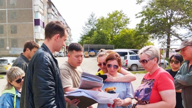 Проект реконструкции двора показали жителям двух домов в Корсакове