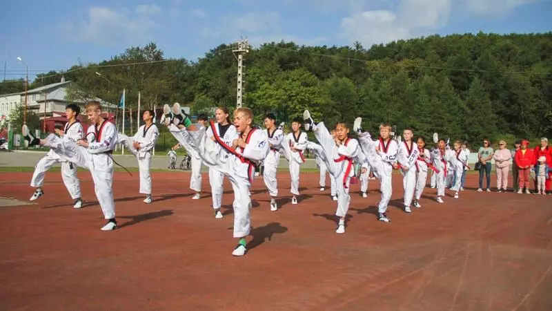 Мы со спортом крепко дружим!