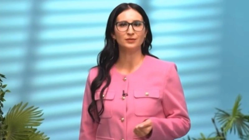 Корсаковская учительница покорила Москву! Екатерина Стратюк – в полуфинале шоу «Классная тема!»
