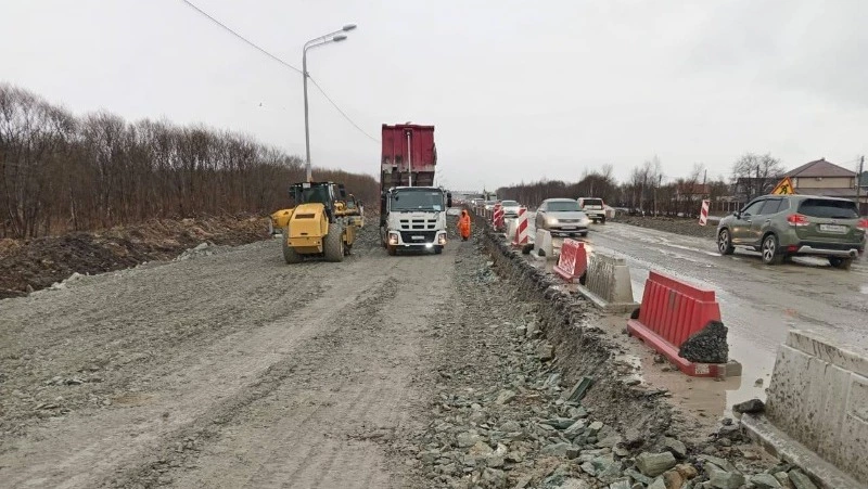 Ремонт трассы Южно-Сахалинск – Корсаков в районе ЖК «Горизонт» идёт с опережением графика