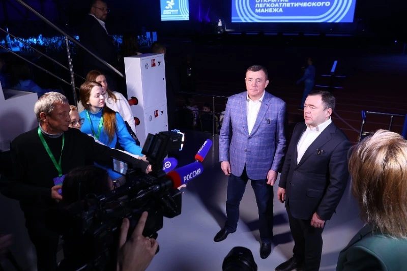 На Сахалине торжественно открыли легкоатлетический манеж