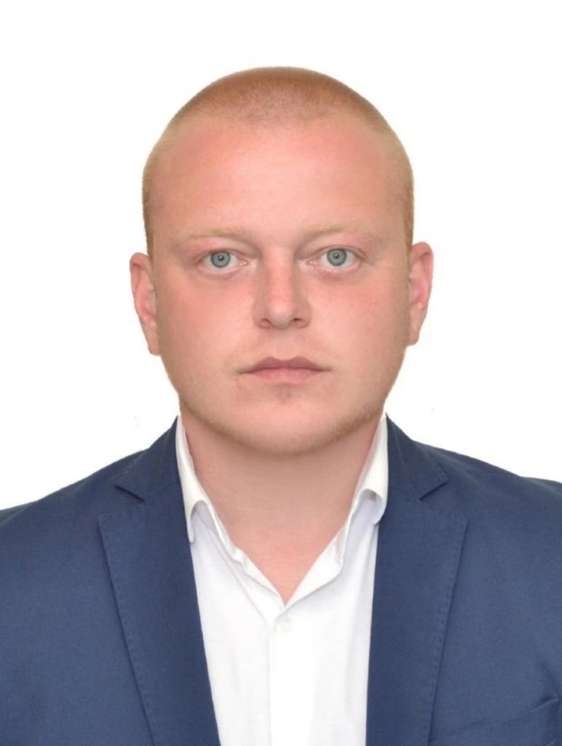 Корсаков меняется