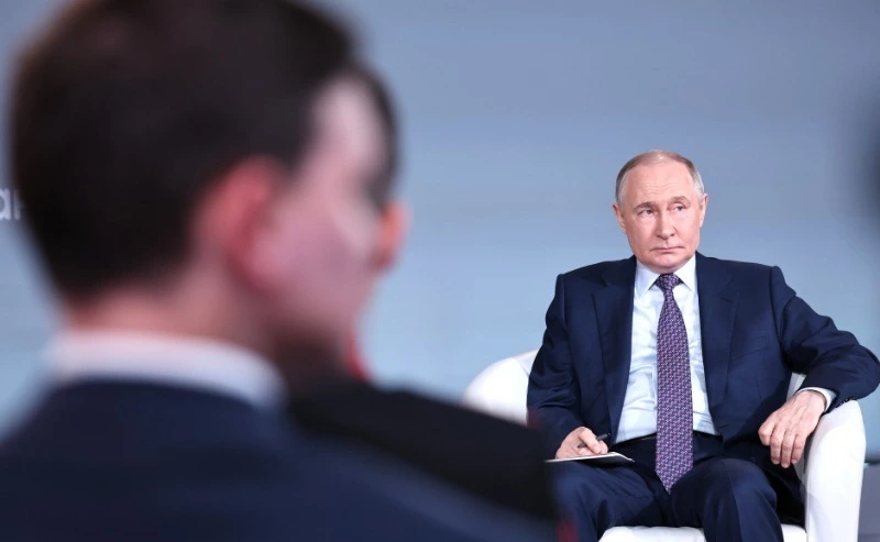 Владимир Путин поддержал инициативу сахалинского поэта-фронтовика