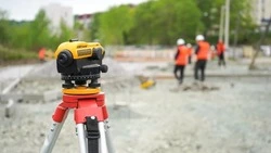 В Корсакове началось благоустройство выбранной жителями территории