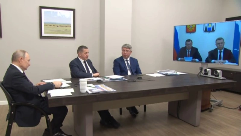 «На причалы надо 20 млрд рублей»: губернатор доложил Путину про порт Корсаков