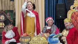 Сказ про Федота Стрельца. В Корсаковском пансионате поставили спектакль по пьесе Филатова