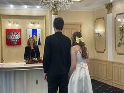 Сертификаты для проверки репродуктивного здоровья будут получать молодожены в день свадьбы