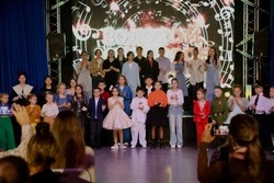 Юные таланты Корсаковского района поборолись за «Золотой микрофон»