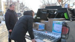 Корсаковцы собрали гуманитарную помощь военнослужащим
