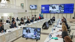 На дорогах Сахалина выявили более 2300 дефектов: губернатор требует ускорить ремонт