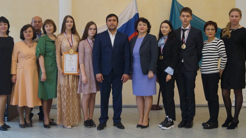 УЧИТЬСЯ – ЗНАЧИТ ТРУДИТЬСЯ