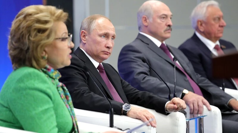 Владимир Путин  и Александр Лукашенко  дали высокую оценку новому  сельхозпроизводству в селе Раздольном