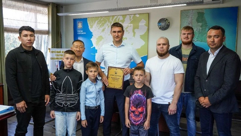 3 сентября прошла встреча мэра Александра Ивашова с корсаковскими боксерами