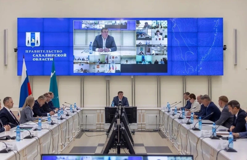 С начала года на Сахалине отремонтировали 800 дворов и 1500 подъездов