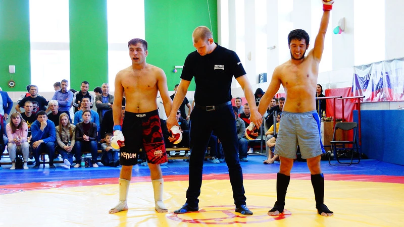 В честной мужской борьбе