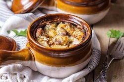 Картошка с курицей и грибами под соусом: пошаговый рецепт 