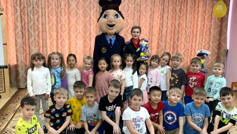 «В стране дорожных знаков» 