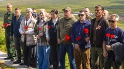 Валерий Лимаренко почтил память героев Курильской десантной операции на Шумшу