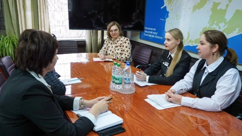 Мэр Корсакова обсудила с фондом «Защитники Отечества» меры поддержки участников СВО и их семей