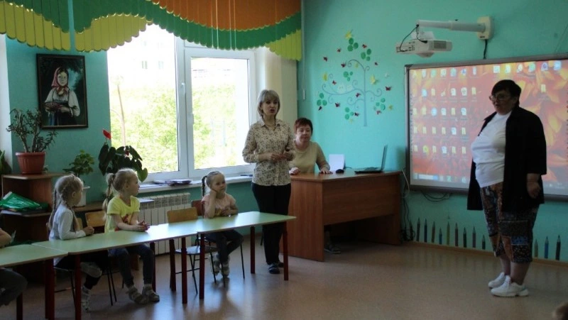 Корсаковских дошкольников проверили на знание сказок