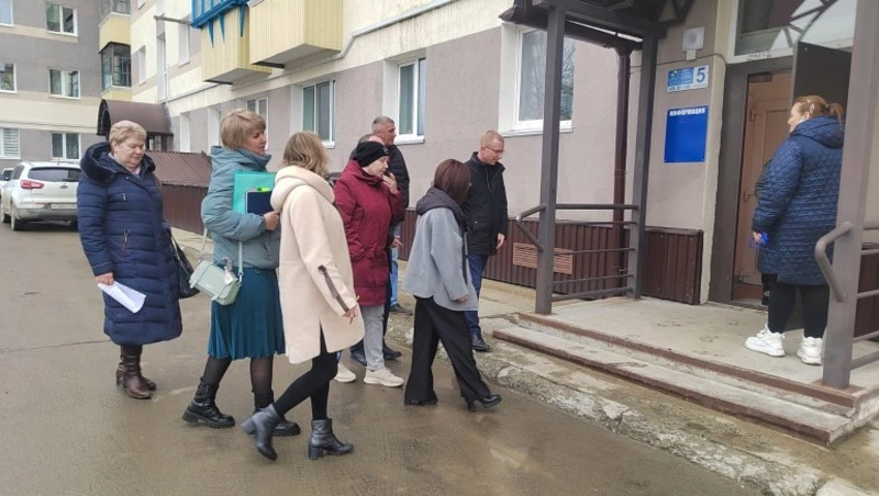 «Управдом» продолжает работать в Корсаковском округе: ответили на вопросы жильцов