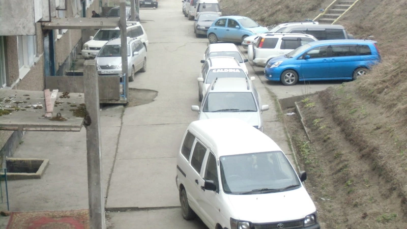 Автомобили всё заполонили