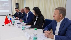 Губернатор договорился с китайскими инвесторами о новых проектах на Сахалине