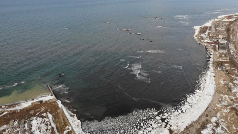 Дроны Морспасслужбы сообщили координаты затопленных кораблей в порту Корсакова