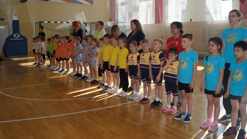 РАСТИТЕ КРЕПКИМИ И ЗДОРОВЫМИ, МАЛЫШИ!