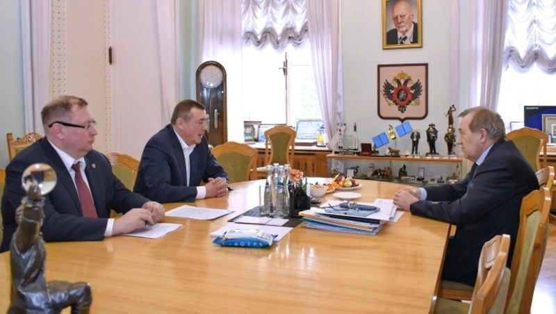 Сахалин и Российская академия наук обсудили важные проекты в сфере науки и технологий