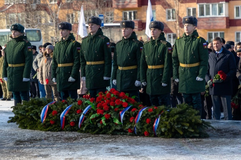 В День Неизвестного Солдата сахалинцы и курильчане почтили память павших защитников Родины