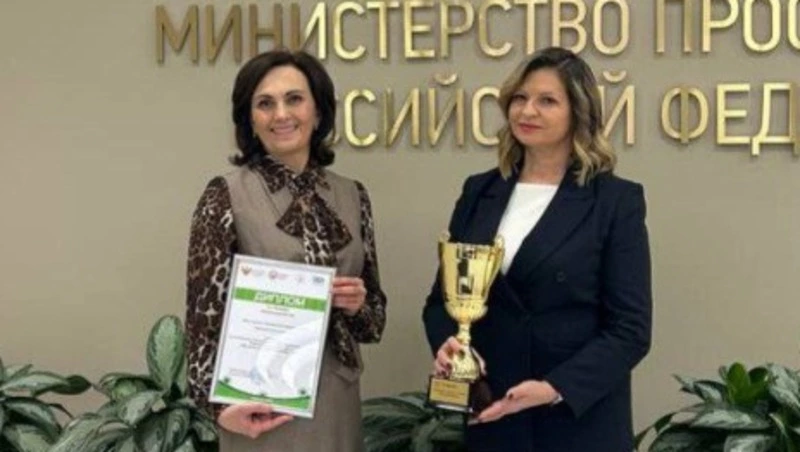 Корсаковская школа вошла в число суперфиналистов во всероссийском конкурсе