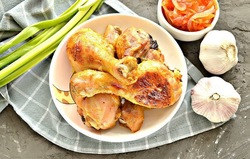 Запечённые куриные ножки в кефире: пошаговый рецепт 