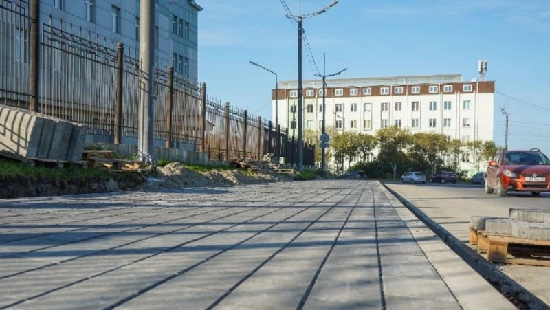 Обновляется пешеходная зона на «пяти углах» в Корсакове